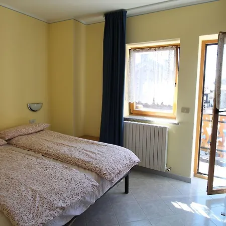 Contemporary Holiday In Italy Near Ski Area 利维尼奥