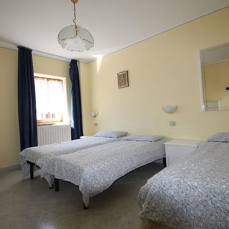 度假居 Contemporary Holiday In Italy Near Ski Area *