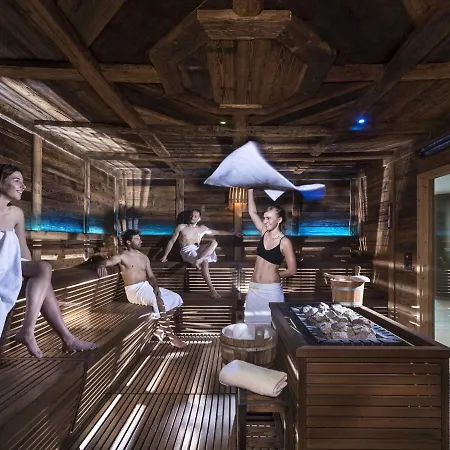 Contemporary Holiday In Italy Near Ski Area 度假居